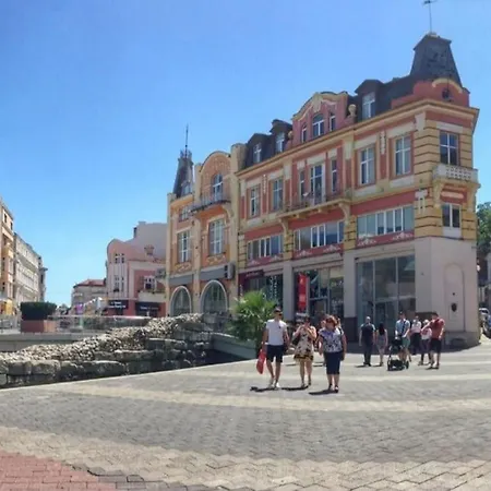 Center 3